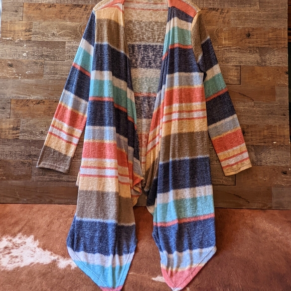 white birch Sweaters - White Birch Lightweight Cardigan
